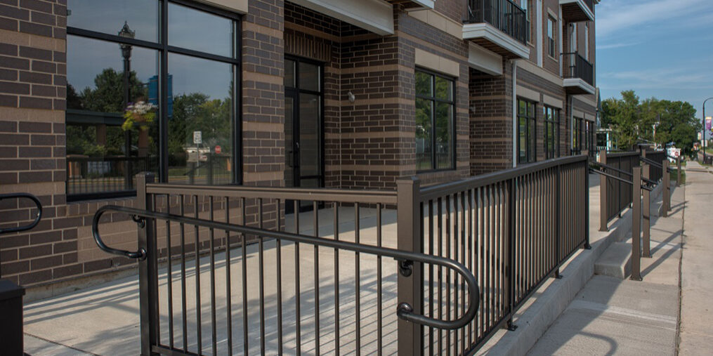 UltraLox Gallery 0003 Waunakee 16 1 panorama f517f7e3b9638ffdf2b994fa5329fda2 5d702a7d193ef | West Coast Aluminum Railing Systems