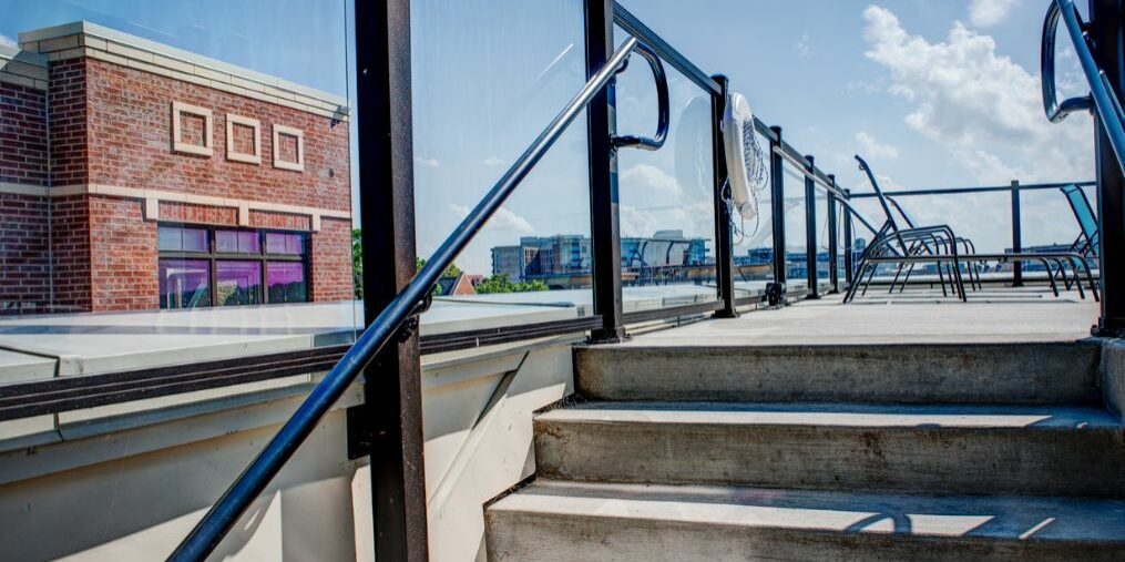 Ultralox Glass Railing with ADA panorama 17ecc5fcd1bad94afc0c715dbba64899 | West Coast Aluminum Railing Systems